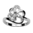 Bague argent rhodié motif<a title='composition florale pour la saint-valentin' href='http://www.familyby.com/boutiques/detailCategorie/4211' style='text-decoration:none; color:#333'><strong> fleur</strong></a> et pierres blanches